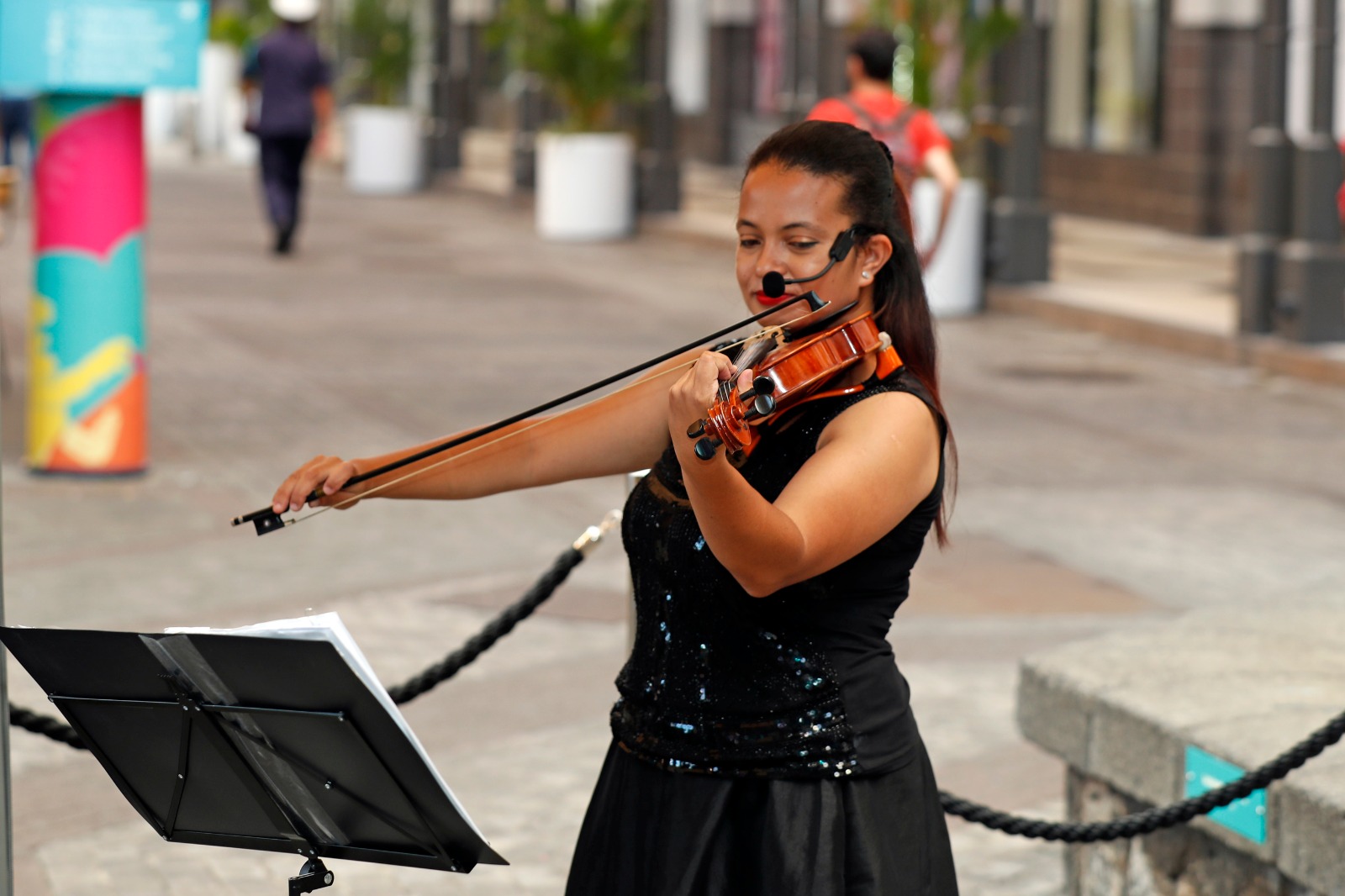 mauritius violinist